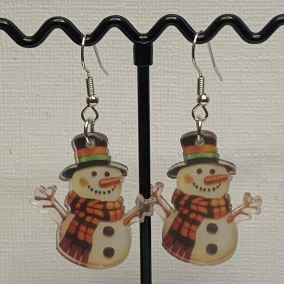 Snowman Earring, Frosty Earring, Christmas Earring, Winter Earring, Gift Idea - Picture 3 of 4